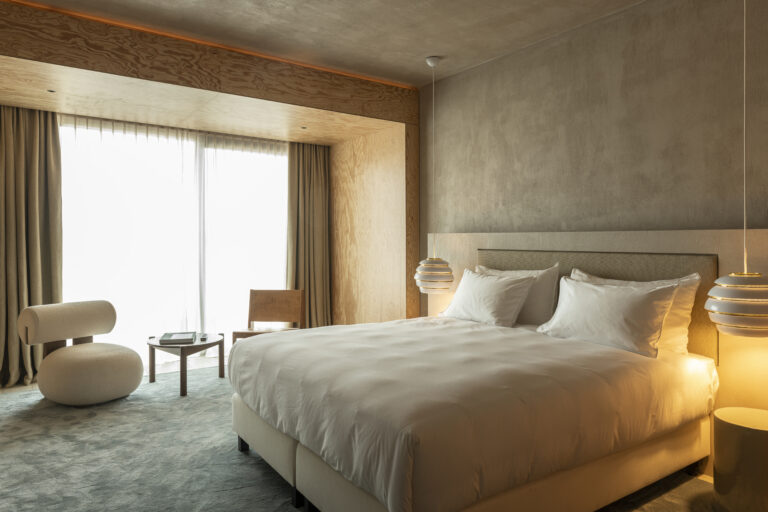 5_BI The National Hotel 405_HR